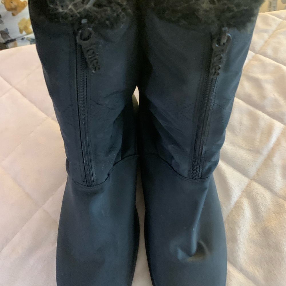 Totes Black Fur-Lined Boots